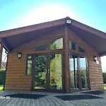The Reading Chalet With Gardens And Koi Pond