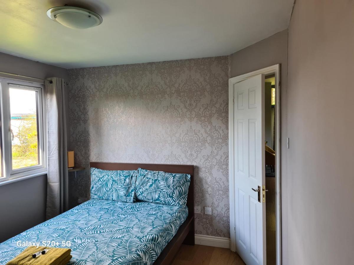 The With Gardens And Koi Pond Apartment *